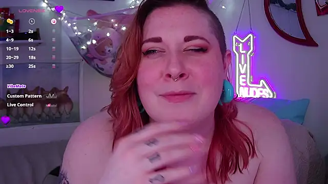 Snapshot of opalreigning chatting on February 7, 2025, 12:17 pm opalreigning online show from February 7, 2025, 12:17 pm