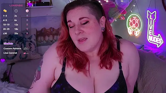 Snapshot of opalreigning chatting on March 21, 2025, 6:49 am opalreigning online show from March 21, 2025, 6:49 am