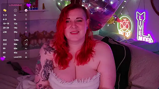 Snapshot of opalreigning chatting on September 10, 2025, 7:08 am opalreigning online show from September 10, 2025, 7:08 am