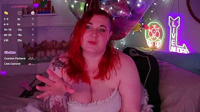 Snapshot of opalreigning chatting on September 12, 2025, 8:03 am opalreigning online show from September 12, 2025, 8:03 am