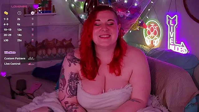 Snapshot of opalreigning chatting on September 14, 2025, 7:40 am opalreigning online show from September 14, 2025, 7:40 am