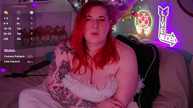 Snapshot of opalreigning chatting on September 26, 2025, 5:22 am opalreigning online show from September 26, 2025, 5:22 am