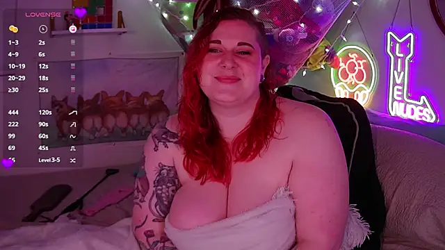 Snapshot of opalreigning chatting on November 20, 2025, 12:27 pm opalreigning online show from November 20, 2025, 12:27 pm