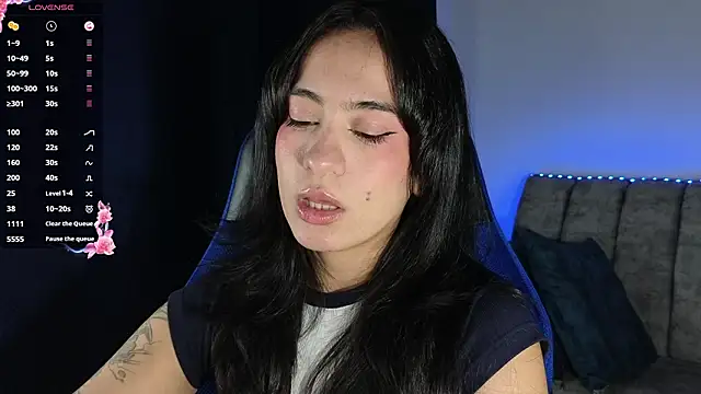 ZaraDames  online show from March 6, 2026, 4:31 am