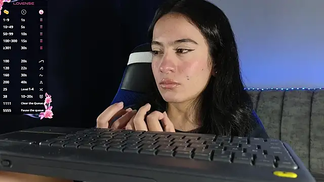 ZaraDames  online show from March 18, 2026, 1:09 am