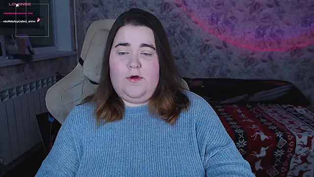 Estelle Hicks online show from November 28, 2025, 6:10 pm