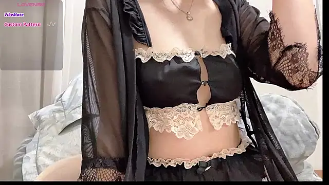  minji bae online show from March 2, 2026, 8:37 pm