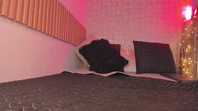 Bella desi  online show from January 12, 2025, 3:36 pm