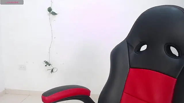 evelin 999  online show from January 19, 2025, 11:43 pm