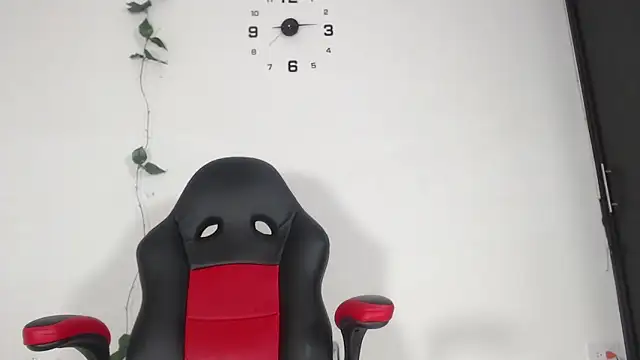 evelin 999  online show from January 30, 2025, 2:16 am