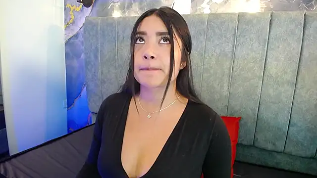 Snapshot of Susy_thomson chatting on March 27, 2026, 10:42 pm Susy thomson online show from March 27, 2026, 10:42 pm