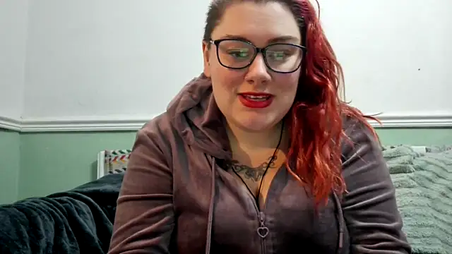 Bustycurves online show from January 6, 2025, 7:35 pm