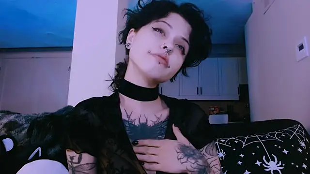 NaughtyLittleFox online show from April 10, 2026, 7:02 am