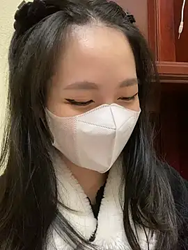 minmin2kk5 online show from January 10, 2025, 4:51 pm