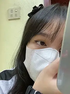 minmin2kk5 online show from February 17, 2025, 2:15 pm