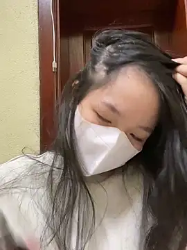 minmin2kk5 online show from March 1, 2025, 2:44 pm