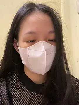 minmin2kk5 online show from September 13, 2025, 3:01 pm