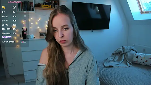 violet blue eyes online show from March 20, 2026, 3:50 pm