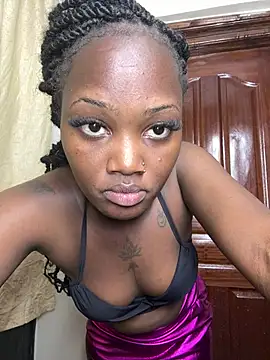 Snapshot of Queen_Arnah254 chatting on May 5, 2026, 2:47 pm Queen Arnah254 online show from May 5, 2026, 2:47 pm