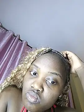 Snapshot of Queen_Arnah254 chatting on July 30, 2026, 12:53 am Queen Arnah254 online show from July 30, 2026, 12:53 am