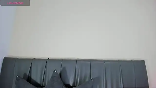 Cherllynn online show from November 13, 2025, 5:01 pm