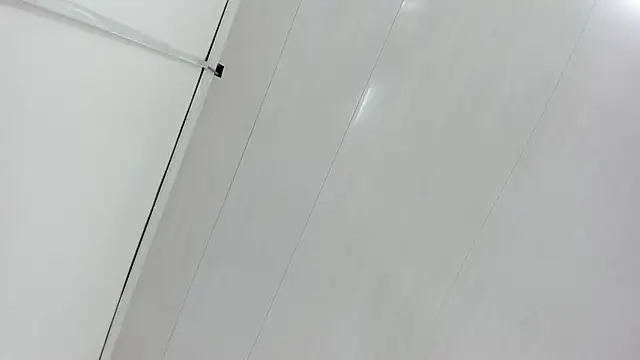 Cherllynn online show from January 14, 2026, 3:50 pm