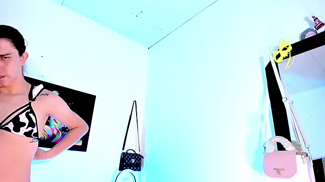 Snapshot of la_ratona_1 chatting on May 23, 2026, 10:52 am la ratona 1 online show from May 23, 2026, 10:52 am