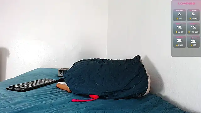 camilavagina24 online show from January 14, 2025, 10:44 pm