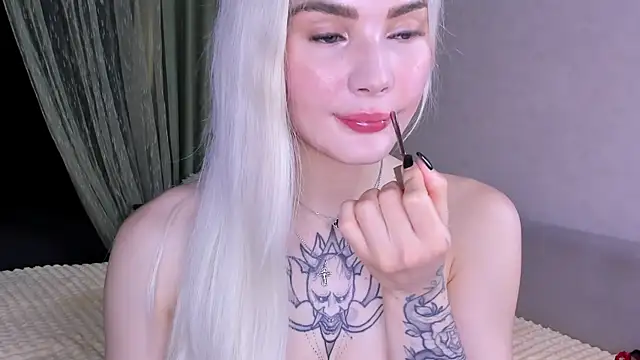 Snapshot of Sweeet_Barbie chatting on June 20, 2026, 3:48 pm Sweeet Barbie online show from June 20, 2026, 3:48 pm