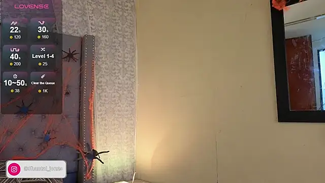 Shantal Joness online show from October 28, 2025, 11:07 pm