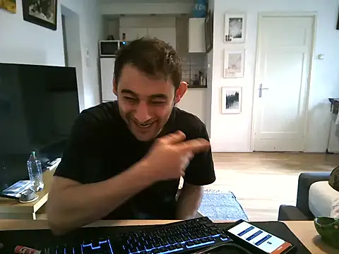 Snapshot of mihaimichael chatting on April 23, 2026, 7:41 am mihaimichael online show from April 23, 2026, 7:41 am