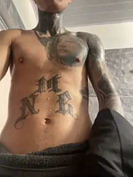 Herem369 online show from December 4, 2025, 3:54 pm