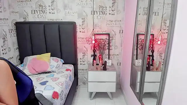 mileyerikson online show from March 18, 2025, 12:25 pm