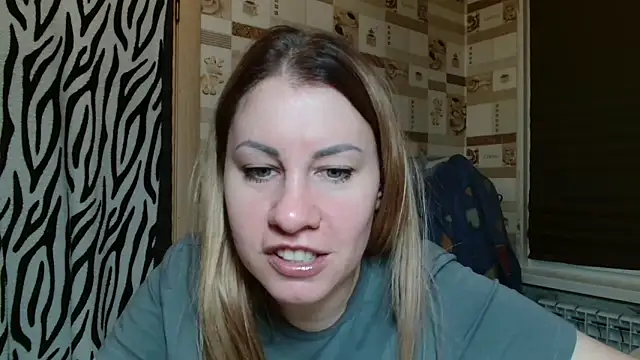 TherestlessKitty online show from April 10, 2026, 10:25 pm