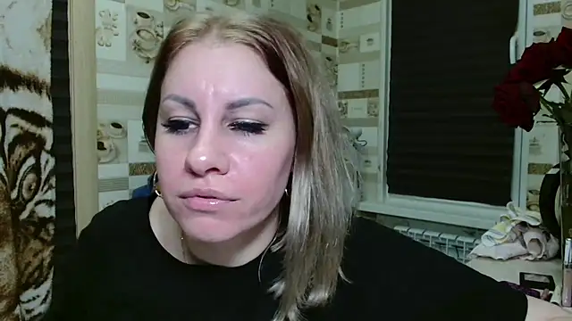 Snapshot of TherestlessKitty chatting on June 13, 2026, 10:18 pm TherestlessKitty online show from June 13, 2026, 10:18 pm