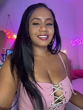 Snapshot of AlisonHoot69 chatting on May 26, 2026, 11:01 pm AlisonHoot69 online show from May 26, 2026, 11:01 pm