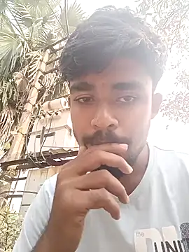 Snapshot of indianKrish2 chatting on February 12, 2025, 5:26 am indianKrish2 online show from February 12, 2025, 5:26 am