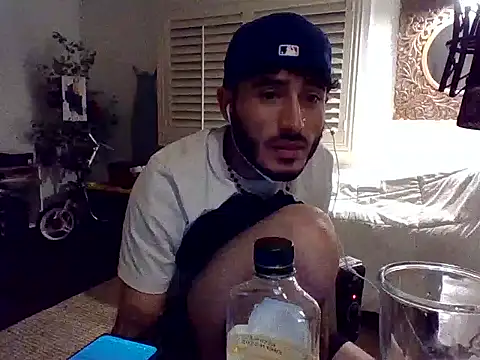 Snapshot of tengocanicas chatting on December 18, 2024, 12:18 pm tengocanicas online show from December 18, 2024, 12:18 pm