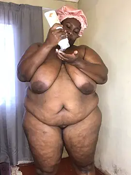 Snapshot of bustytitsxxx chatting on June 22, 2026, 6:10 am bustytitsxxx online show from June 22, 2026, 6:10 am