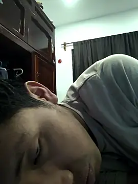 Snapshot of Angel123Zha chatting on March 8, 2026, 5:00 am Angel123Zha online show from March 8, 2026, 5:00 am