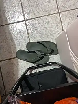 paco110396 online show from April 10, 2026, 3:50 pm