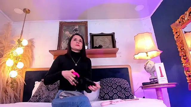 Snapshot of Alice_milf_ chatting on March 8, 2025, 11:16 am Alice milf online show from March 8, 2025, 11:16 am