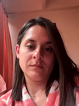 Snapshot of Alice_milf_ chatting on October 12, 2025, 11:42 am Alice milf online show from October 12, 2025, 11:42 am