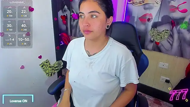 Snapshot of _luna_torres chatting on July 15, 2026, 2:22 pm luna torres online show from July 15, 2026, 2:22 pm