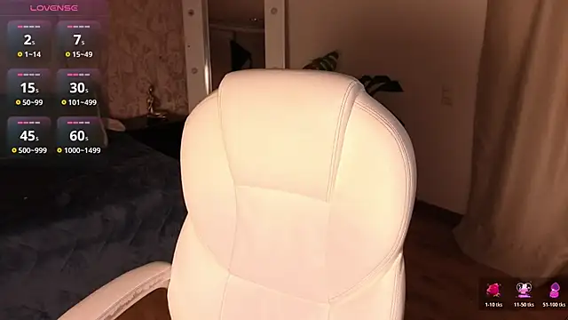 loly marce online show from November 18, 2025, 8:46 pm