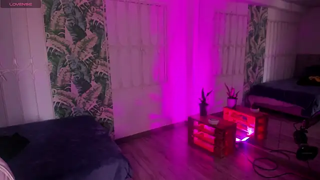 loly marce online show from April 5, 2026, 8:39 pm