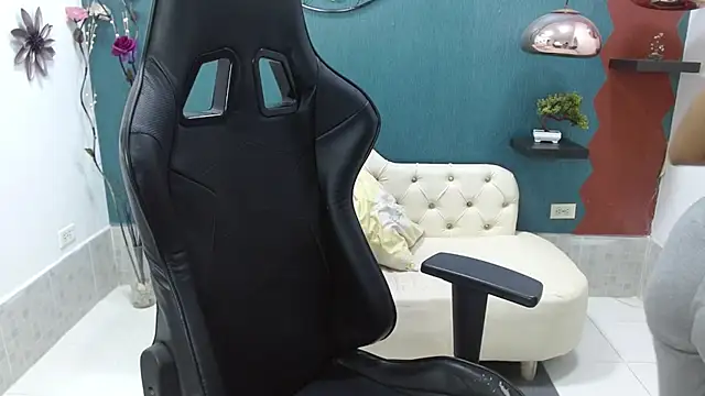 Melikasweetz online show from February 14, 2025, 5:46 pm