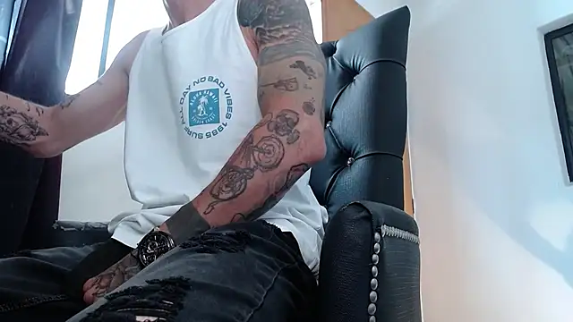 Snapshot of ren_stipee chatting on February 20, 2025, 9:09 pm ren stipee online show from February 20, 2025, 9:09 pm