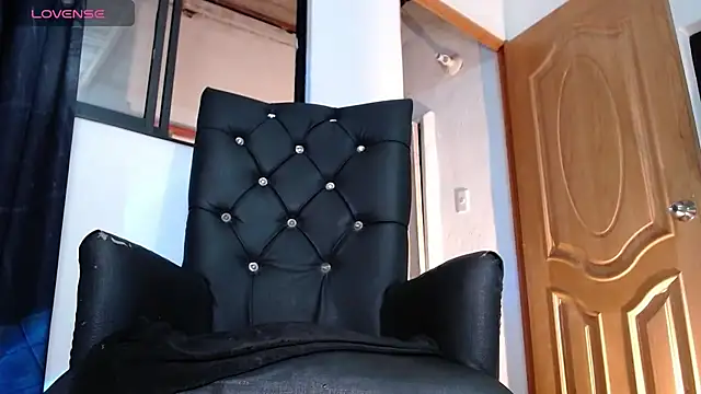 Snapshot of ren_stipee chatting on March 8, 2025, 3:17 am ren stipee online show from March 8, 2025, 3:17 am