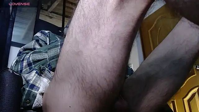 Snapshot of ren_stipee chatting on March 9, 2025, 9:35 am ren stipee online show from March 9, 2025, 9:35 am